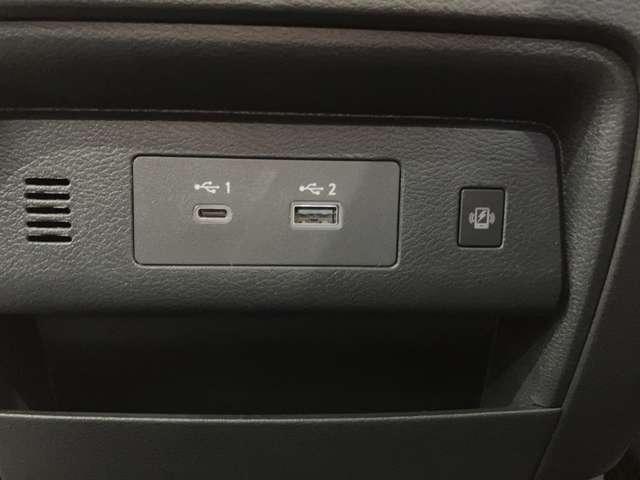 セレナ 1.4 e-POWER ハイウェイスターV 元試乗車 アラビュー 後席モニター プロパ 自動(被害軽減)ブレーキ 展示試乗車UP LDP 追従クルーズ LEDランプ バックモニター 禁煙 アルミホイール ドライブレコーダ ETC 記録簿 スマートキー 1オナ オートエアコン ナビTV(14枚目)