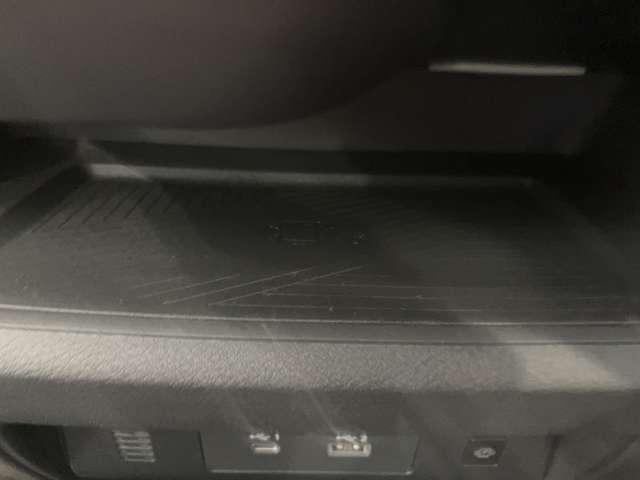 セレナ 1.4 e-POWER ハイウェイスターV 元試乗車 アラビュー 後席モニター プロパ 自動(被害軽減)ブレーキ 展示試乗車UP LDP 追従クルーズ LEDランプ バックモニター 禁煙 アルミホイール ドライブレコーダ ETC 記録簿 スマートキー 1オナ オートエアコン ナビTV(15枚目)