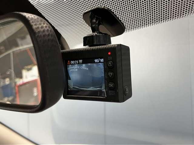 ��������S�^�]�����Ă��Ă��A���̂Ɋ������܂�邱�Ƃ�����܂��B������̎��ɏ؋��Ƃ��Ďg����h���C�u���R�[�_�[�t�B