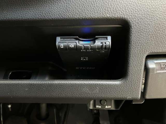 デイズルークス ６６０　Ｘ　Ｖセレクション　両側オートＳ　アラビュー　ＥＴＣ　メモリーナビ　踏み間違い衝突防止　Ｗ電動ドア　スマキー　ナビＴＶ　ｉ－ｓｔｏｐ　ＥＴＣ　ワンオ－ナ－車　アルミホイール　バックカメラ　キーフリー　サイドカメラ　オートエアコン　メモリーナビ　ワンセグＴＶ　ＡＢＳ（11枚目）