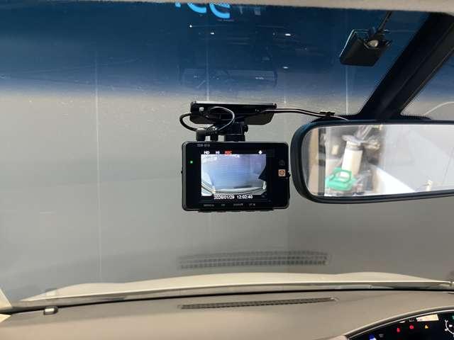 ��������S�^�]�����Ă��Ă��A���̂Ɋ������܂�邱�Ƃ�����܂��B������̎��ɏ؋��Ƃ��Ďg����h���C�u���R�[�_�[�t�B