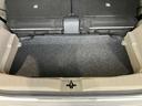 荷室部下部にはちょっとした小物を収納できるアンダーボックスがあるので荷室を広く使えます。