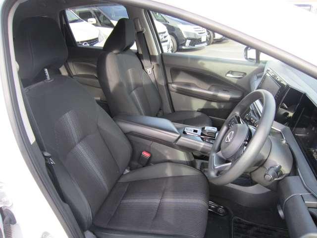 ノート 1.2 X メモリーナビ バックカメラ 前後ドラレコ リアカメラ 衝突被害軽減ブレ-キ ETC付 LEDヘッドライト レーンアシスト インテリジェントキー ワンオーナー ドラレコ 盗難防止システム ワンセグTV TVナビ サイドカーテンエアバック ABS(5枚目)