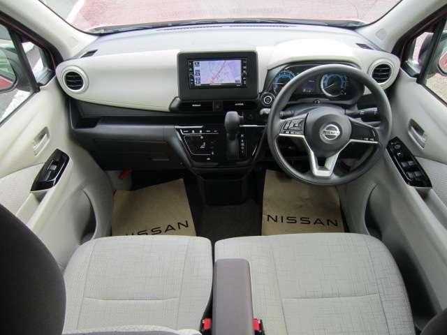 デイズ ６６０　Ｘ　アラウンドビュー　アイドリングストップ　アラウンドＭ　踏み間違え防止　スマートキー　イモビライザー　バックカメラ　１オーナー　レーンキープ　アイドリングストップ　キーレス　フルオートエアコン　ナビＴＶ　ＷＡＢ　運転席エアバック　ＰＳ　ＡＢＳ（3枚目）