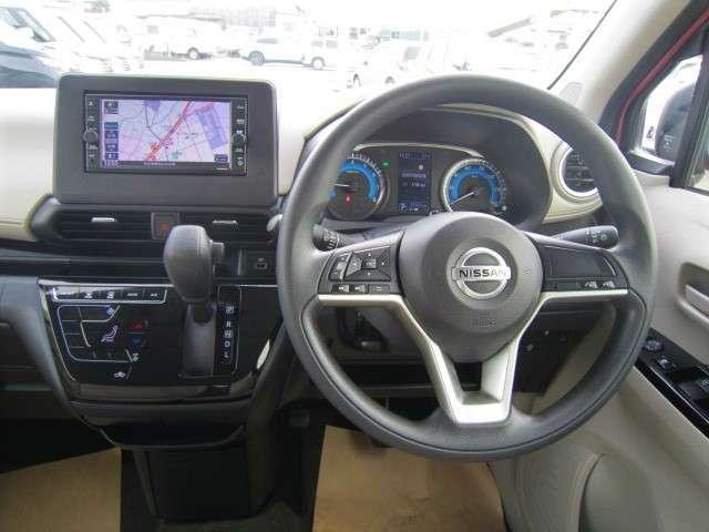 デイズ ６６０　Ｘ　アラウンドビュー　アイドリングストップ　アラウンドＭ　踏み間違え防止　スマートキー　イモビライザー　バックカメラ　１オーナー　レーンキープ　アイドリングストップ　キーレス　フルオートエアコン　ナビＴＶ　ＷＡＢ　運転席エアバック　ＰＳ　ＡＢＳ（4枚目）