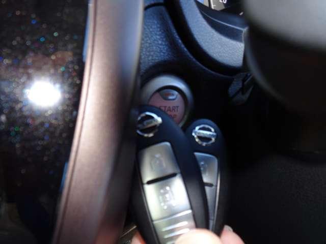 ノート １．２　ｅ－ＰＯＷＥＲ　メダリスト　メモリーナビ　アラウンドビューモニター　被害軽減ブレーキ　ＴＶナビ　ドライブレコーダ　バックモニター　インテリキー　盗難防止装置　ＬＥＤランプ　車線逸脱警報システム　ワンオーナー　キーフリー　ＥＴＣ　オートエアコン　記録簿　パワーウインドウ（9枚目）