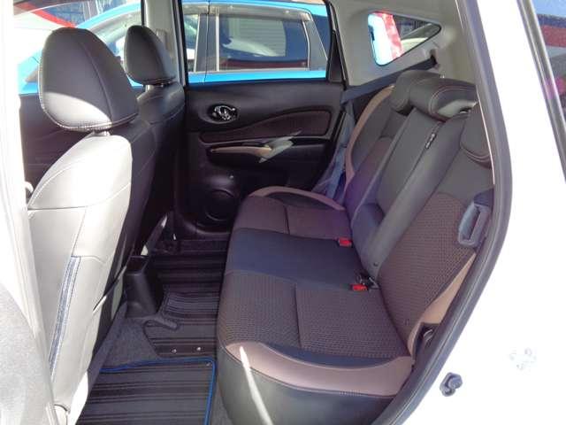 ノート １．２　ｅ－ＰＯＷＥＲ　メダリスト　メモリーナビ　アラウンドビューモニター　被害軽減ブレーキ　ＴＶナビ　ドライブレコーダ　バックモニター　インテリキー　盗難防止装置　ＬＥＤランプ　車線逸脱警報システム　ワンオーナー　キーフリー　ＥＴＣ　オートエアコン　記録簿　パワーウインドウ（17枚目）