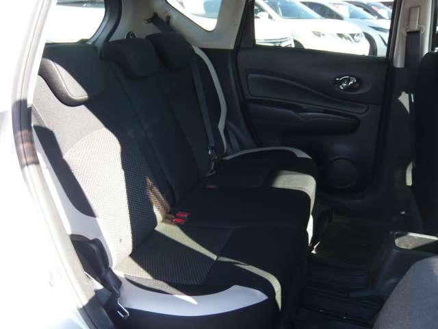 ノート １．２　ｅ－ＰＯＷＥＲ　Ｘ　当社下取りワンオーナー車　運転席助手席エアバック　レーンキープ　ＡＵＴＯエアコン　１オーナー　盗難防止システム　ＡＷ　運転席エアバッグ　キーレスエントリー　ＥＴＣ車載器　パワーウィンドウ　パワステ　ＡＢＳ　スマキ－（10枚目）