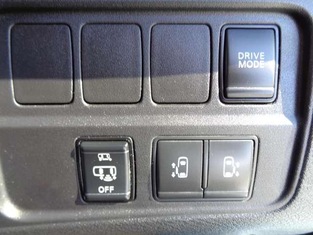 セレナ 1.2 e-POWER ハイウェイスター V アーバンクロム プロパイロット メモリーナビ インテリジェントエマージェンシーブレーキ 全周囲カメラ LEDヘッド アダプティブクルーズ ETC 両側自動ドア レーンアシスト ドラレコ ワンオーナー インテリキー バックカメラ 禁煙車 ABS(12枚目)