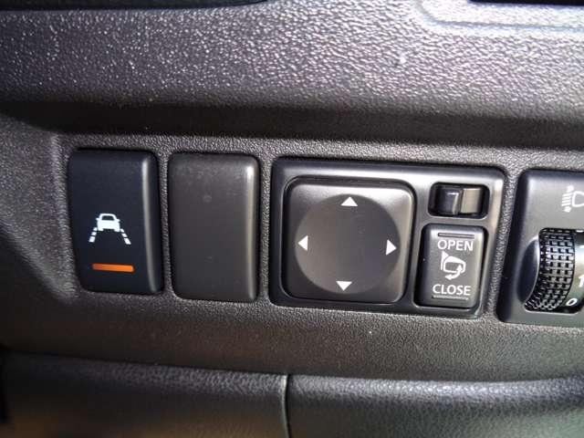 マーチ １．２　Ｓ　メモリーナビ　バックモニター　１セグＴＶ　メンテナンスノート　衝突軽減ブレーキ　レーンキープアシスト　１オーナ－　運転席助手席エアバック　キーレス　バックモニター　ドラレコ　ナビＴＶ　パワーウインド　メモリーナビゲーション　ＰＳ（10枚目）