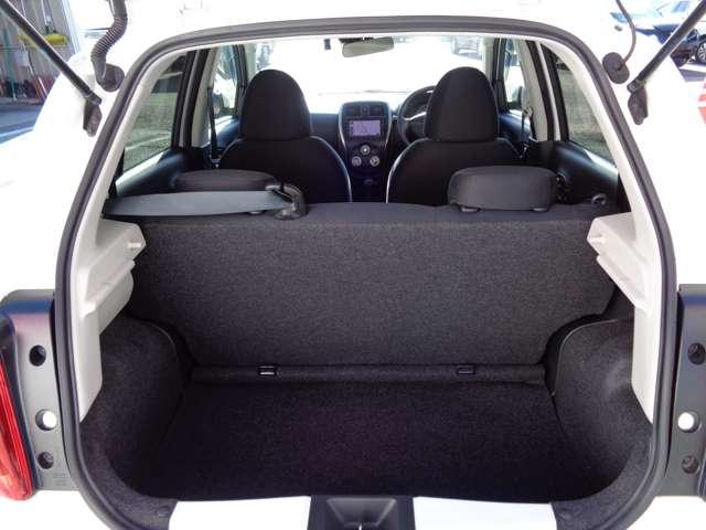 マーチ １．２　Ｓ　メモリーナビ　バックモニター　１セグＴＶ　メンテナンスノート　衝突軽減ブレーキ　レーンキープアシスト　１オーナ－　運転席助手席エアバック　キーレス　バックモニター　ドラレコ　ナビＴＶ　パワーウインド　メモリーナビゲーション　ＰＳ（13枚目）