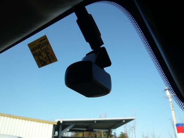 ルークス ６６０　ハイウェイスターＸ　プロパイロット　エディション　両側オートスライドドア装備　左右パワースライドドア　アイドリング　イモビ　パノラマモニター　助手席エアバッグ　衝突軽減ブレーキ　ＰＷ　ナビ＆ＴＶ　１セグ　ＬＥＤヘッドライト　ＬＤＷ　スマートキー　ＥＴＣ　ワンオーナー車　ＰＳ（12枚目）