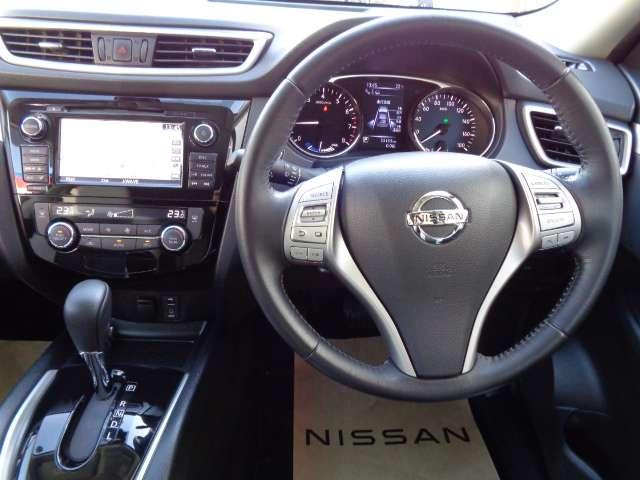 エクストレイル ２．０　モード・プレミア　ハイブリッド　エマージェンシーブレーキパッケージ　４ＷＤ　アラウンドビュー　ルーフレール　ＥＴＣ　ワンオ－ナ－車　ナビＴＶ　レーンキープ　オートクルーズコントロール　バックモニター　ＬＥＤヘッドランプ　ＥＴＣ　ＡＷ　インテリジェントキー　４ＷＤ　アラウンドビューモニタ　エマブレ（4枚目）