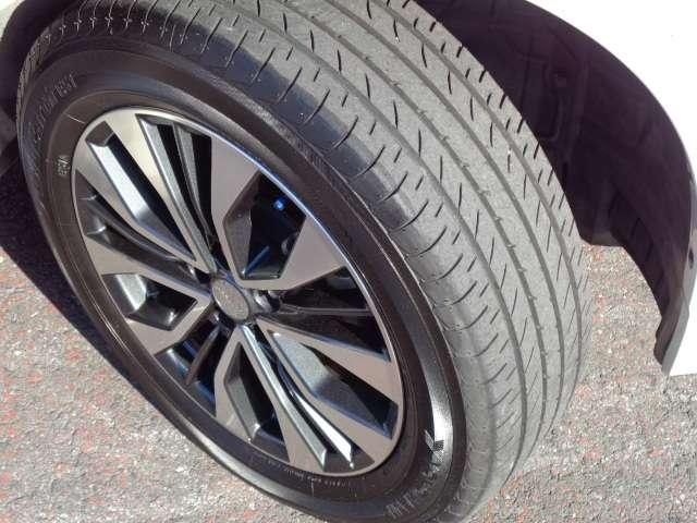 エクストレイル ２．０　モード・プレミア　ハイブリッド　エマージェンシーブレーキパッケージ　４ＷＤ　アラウンドビュー　ルーフレール　ＥＴＣ　ワンオ－ナ－車　ナビＴＶ　レーンキープ　オートクルーズコントロール　バックモニター　ＬＥＤヘッドランプ　ＥＴＣ　ＡＷ　インテリジェントキー　４ＷＤ　アラウンドビューモニタ　エマブレ（18枚目）