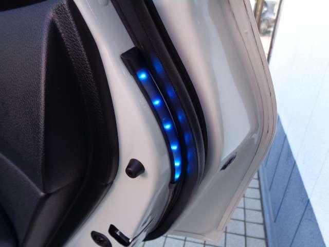 エクストレイル ２．０　モード・プレミア　ハイブリッド　エマージェンシーブレーキパッケージ　４ＷＤ　アラウンドビュー　ルーフレール　ＥＴＣ　ワンオ－ナ－車　ナビＴＶ　レーンキープ　オートクルーズコントロール　バックモニター　ＬＥＤヘッドランプ　ＥＴＣ　ＡＷ　インテリジェントキー　４ＷＤ　アラウンドビューモニタ　エマブレ（26枚目）