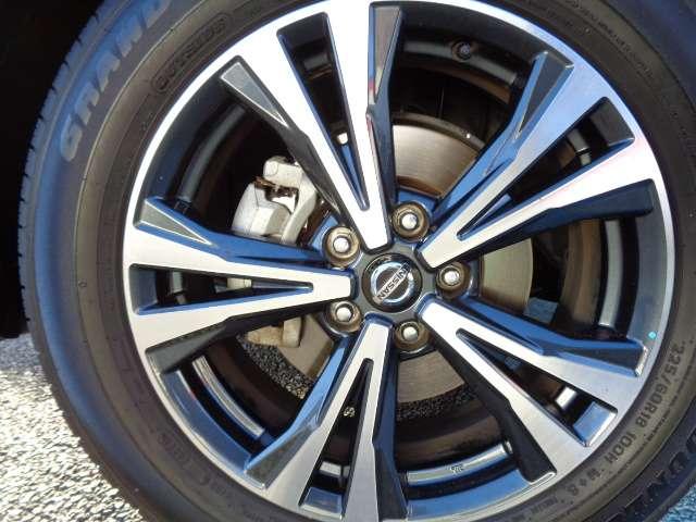 エクストレイル 2.0 20Xi 2列車 4WD メモリーナビ AVM LEDライト LDW LDP セキュリティ リアカメラ ワンオナ 追従クルーズ LED ドライブレコーダ インテリジェントキー LDW サイドカメラ ETC Aストップ AAC ナビ&TV メモリーナビ キーフリー アルミホイール(10枚目)