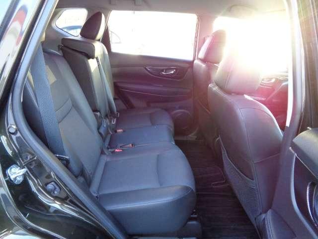 エクストレイル 2.0 20Xi 2列車 4WD メモリーナビ AVM LEDライト LDW LDP セキュリティ リアカメラ ワンオナ 追従クルーズ LED ドライブレコーダ インテリジェントキー LDW サイドカメラ ETC Aストップ AAC ナビ&TV メモリーナビ キーフリー アルミホイール(12枚目)