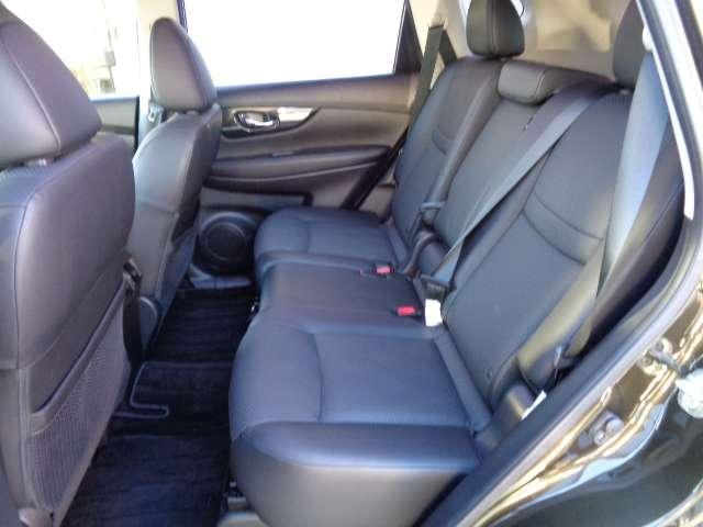 エクストレイル 2.0 20Xi 2列車 4WD メモリーナビ AVM LEDライト LDW LDP セキュリティ リアカメラ ワンオナ 追従クルーズ LED ドライブレコーダ インテリジェントキー LDW サイドカメラ ETC Aストップ AAC ナビ&TV メモリーナビ キーフリー アルミホイール(14枚目)