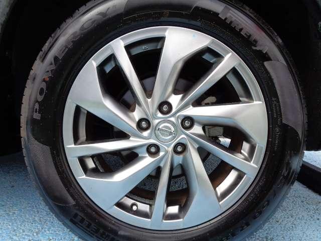 エクストレイル 2.0 20Xtt エマージェンシーブレーキパッケージ 3列車 4WD メーカーナビ AVM エマブレ ドラレコ エマージェンシーB アイストップ 切替式4WD ドライブレコーダー ナビTV スマートキー LED バックカメラ キーフリー メモリーナビ エアバッグ オートエアコン アルミホイール 記録簿 クルコン(13枚目)