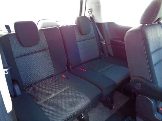 セレナ 1.2 e-POWER ハイウェイスター V アーバンクロム プロパイロット 後席モニタ 前後ドラレコ インテリジェントエマージェンシーブレーキ 全周囲カメラ LEDヘッド アダプティブクルーズ ETC 両側自動ドア レーンアシスト ドラレコ ワンオーナー インテリキー バックカメラ ABS(6枚目)