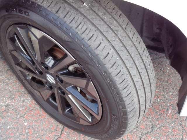 セレナ 1.2 e-POWER ハイウェイスター V アーバンクロム プロパイロット 後席モニタ 前後ドラレコ インテリジェントエマージェンシーブレーキ 全周囲カメラ LEDヘッド アダプティブクルーズ ETC 両側自動ドア レーンアシスト ドラレコ ワンオーナー インテリキー バックカメラ ABS(18枚目)