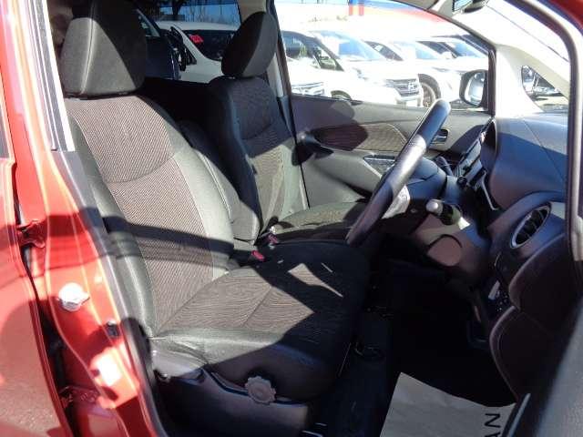 デイズ ６６０　ハイウェイスターＸ　社外ドライブレコーダー装備　当社下取り車　ナビＴＶ付　全席ＰＷ　ＩＳＴＯＰ　ダブルエアバッグ　ＰＳ　スマキー　Ｂカメラ　ＡＡＣ　盗難防止システム　ＥＴＣ　アルミホイール　キーフリーシステム　ＡＢＳ　１セグＴＶ　メモリーナビ　エアバック（13枚目）