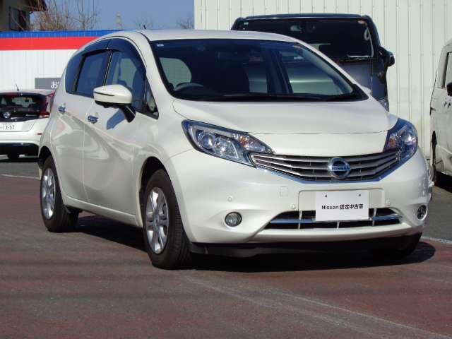 ノート １．２　メダリスト　メモリーナビ　アラウンドビューモニター　アラウンドビュモニター　イモビライザー　Ａストップ　インテリキー　オートエアコン　左右エアバック　バックビューモニター　メモリーナビ　ドラレコ　ＥＴＣ　車線逸脱防止　１オーナー　ナビＴＶ　パワステ（19枚目）