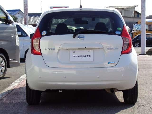 ノート １．２　メダリスト　メモリーナビ　アラウンドビューモニター　アラウンドビュモニター　イモビライザー　Ａストップ　インテリキー　オートエアコン　左右エアバック　バックビューモニター　メモリーナビ　ドラレコ　ＥＴＣ　車線逸脱防止　１オーナー　ナビＴＶ　パワステ（22枚目）