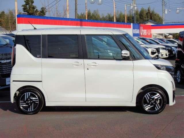 ルークス ６６０　ハイウェイスターＸ　プロパイロット　エディション　社用車ＵＰ　ＥＴＣ２．０　ドラレコ　左右パワースライドドア　アイドリング　イモビ　パノラマモニター　助手席エアバッグ　衝突軽減ブレーキ　ＰＷ　フルセグテレビ　ナビ＆ＴＶ　禁煙　ＬＥＤヘッドライト　ＰＳ（23枚目）