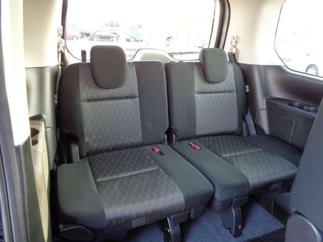 セレナ ２．０　ハイウェイスター　Ｖ　４ＷＤ　プロパイロット装備当社下取りワンオーナー　地デジ　カーテンエアバック　両側パワ－スライドドア　ＬＤＰ　ワンオナ　衝突被害軽減装置　追従クルーズ　ＬＥＤライト　フルオートエアコン　バックモニター　ＥＴＣ（16枚目）