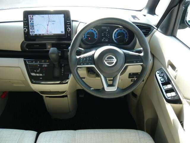 ルークス ６６０　Ｘ　社外ドライブレコーダー装備ワンオーナー車　ＡＨＢ　地デジ　緊急ブレーキ　レーンアシスト　ワンオ－ナ－車　アイドリングＳ　ＥＴＣ付き　インテリキー　ドラレコ　サイドエアバック　Ｂカメラ　パワーウインドウ（4枚目）