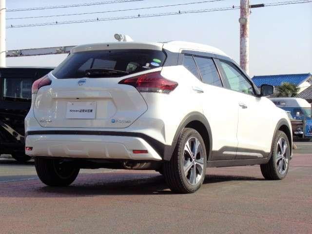 キックス １．２　Ｘ　（ｅ－ＰＯＷＥＲ）　メモリーナビ　アラウンドビュー　ドラレコ　オートＬＥＤ　スマートキ　レーダーブレーキサポート　地デジフルセグ　Ｒカメラ　エアコン　レーンキープ　ワンオーナー車　エアバッグ　ＬＥＤヘッドライト　ドラレコ（2枚目）