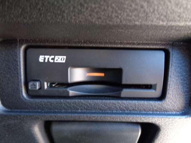 オーラ １．２　ＮＩＳＭＯ　チューンド　ｅ－ＰＯＷＥＲ　４ＷＤ　ＢＯＳＥサウンドシステム装備当社社有車ＵＰ車両　フルセグ　４ＷＤ　ＬＥＤヘッド　オートハイビーム　車線逸脱警報　ＥＴＣ　キーレス　インテリキー　アルミ　ナビＴＶ　メモリーナビ　アラウンドビュ－モニタ－（12枚目）