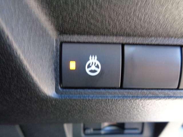 オーラ １．２　ＮＩＳＭＯ　チューンド　ｅ－ＰＯＷＥＲ　４ＷＤ　ＢＯＳＥサウンドシステム装備当社社有車ＵＰ車両　フルセグ　４ＷＤ　ＬＥＤヘッド　オートハイビーム　車線逸脱警報　ＥＴＣ　キーレス　インテリキー　アルミ　ナビＴＶ　メモリーナビ　アラウンドビュ－モニタ－（14枚目）