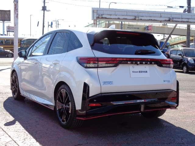 オーラ １．２　ＮＩＳＭＯ　チューンド　ｅ－ＰＯＷＥＲ　４ＷＤ　ＢＯＳＥサウンドシステム装備当社社有車ＵＰ車両　フルセグ　４ＷＤ　ＬＥＤヘッド　オートハイビーム　車線逸脱警報　ＥＴＣ　キーレス　インテリキー　アルミ　ナビＴＶ　メモリーナビ　アラウンドビュ－モニタ－（26枚目）