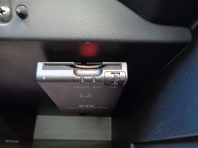 ノート １．２　ｅ－ＰＯＷＥＲ　Ｘ　メモリーナビ　ＡＶＭ　ＬＤＷ　ＥＴＣユニット　キーレスエントリ　セキュリティアラーム　バックモニタ　ＥＴＣ付　メモリーナビゲーション　パワーウインドウ　ＡＣ　アルミ　１オーナー車　レーンアシスト（11枚目）