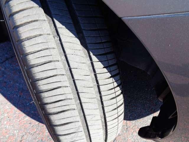 ノート １．２　ｅ－ＰＯＷＥＲ　Ｘ　メモリーナビ　ＡＶＭ　ＬＤＷ　ＥＴＣユニット　キーレスエントリ　セキュリティアラーム　バックモニタ　ＥＴＣ付　メモリーナビゲーション　パワーウインドウ　ＡＣ　アルミ　１オーナー車　レーンアシスト（14枚目）