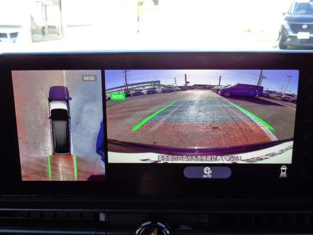 �A���E���h�r��-���j�^-�̓N���}�̐^�ォ�猩�Ă��邩�̂悤�ȉf���ɂ���āA���͂̏󋵂�m�邱�ƂŁA���Ԃ�e�Ղɍs�����߂̎x���Z�p�ł��B