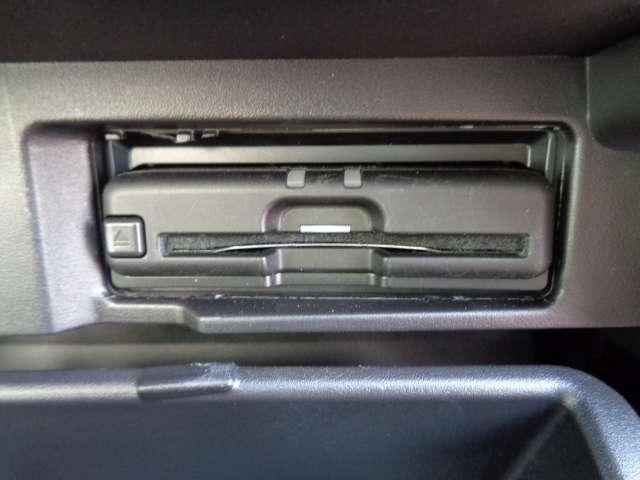 セレナ １．２　ｅ－ＰＯＷＥＲ　ハイウェイスター　Ｖ　プロパイロット装備当社下取りワンオーナー　スマートキープッシュスタート　左右パワースライドドア　エマージェンシーＢ　助手席エアバッグ　ＡＷ　ワンオーナー車　３列シート　ＥＴＣ車載器　ＬＫＡ　メモリナビ（9枚目）