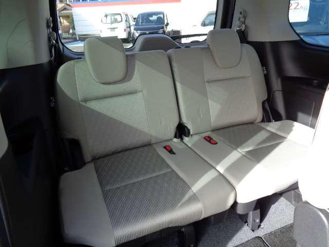 セレナ １．２　ｅ－ＰＯＷＥＲ　ハイウェイスター　Ｖ　プロパイロット装備当社下取りワンオーナー　スマートキープッシュスタート　左右パワースライドドア　エマージェンシーＢ　助手席エアバッグ　ＡＷ　ワンオーナー車　３列シート　ＥＴＣ車載器　ＬＫＡ　メモリナビ（14枚目）