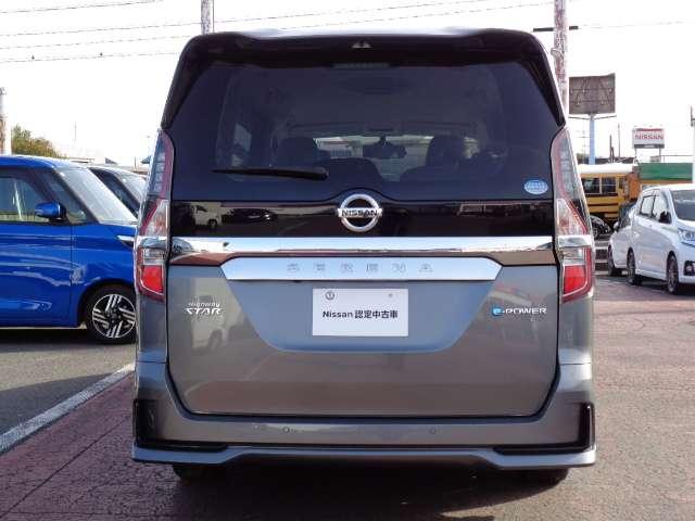 セレナ １．２　ｅ－ＰＯＷＥＲ　ハイウェイスター　Ｖ　プロパイロット装備当社下取りワンオーナー　スマートキープッシュスタート　左右パワースライドドア　エマージェンシーＢ　助手席エアバッグ　ＡＷ　ワンオーナー車　３列シート　ＥＴＣ車載器　ＬＫＡ　メモリナビ（20枚目）