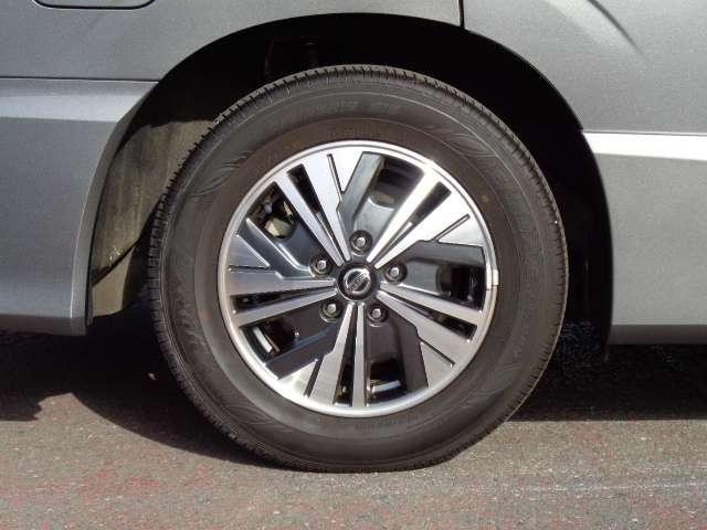 セレナ １．２　ｅ－ＰＯＷＥＲ　ハイウェイスター　Ｖ　プロパイロット装備当社下取りワンオーナー　スマートキープッシュスタート　左右パワースライドドア　エマージェンシーＢ　助手席エアバッグ　ＡＷ　ワンオーナー車　３列シート　ＥＴＣ車載器　ＬＫＡ　メモリナビ（22枚目）