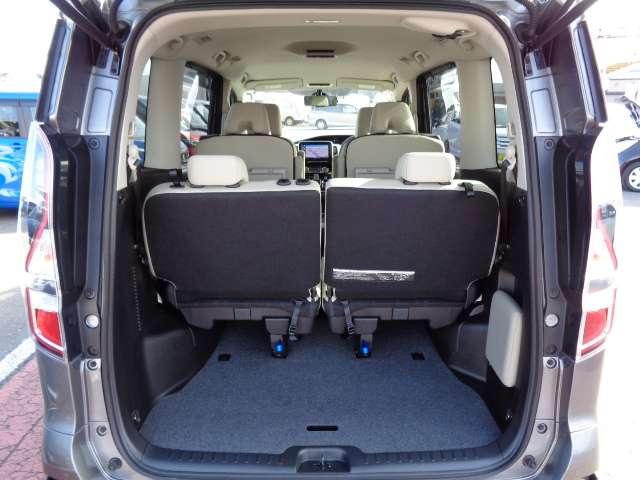 セレナ １．２　ｅ－ＰＯＷＥＲ　ハイウェイスター　Ｖ　プロパイロット装備当社下取りワンオーナー　スマートキープッシュスタート　左右パワースライドドア　エマージェンシーＢ　助手席エアバッグ　ＡＷ　ワンオーナー車　３列シート　ＥＴＣ車載器　ＬＫＡ　メモリナビ（30枚目）