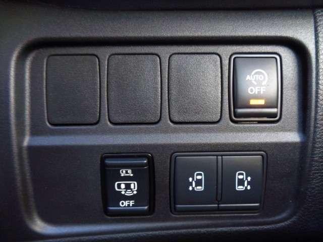 セレナ ２．０　ハイウェイスター　Ｖ　プロパイロット　後席モニター　ドラレコ　地デジ　三列シート　ＬＥＤランプ　ハイビームアシスト　ワンオーナー車　レーダークルコン　ＬＫＡ　盗難防止装置　サイドエアバッグ　パワーウインドウ　ＥＴＣ　アルミ（12枚目）