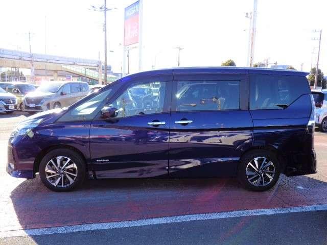 セレナ ２．０　ハイウェイスター　Ｖ　プロパイロット　後席モニター　ドラレコ　地デジ　三列シート　ＬＥＤランプ　ハイビームアシスト　ワンオーナー車　レーダークルコン　ＬＫＡ　盗難防止装置　サイドエアバッグ　パワーウインドウ　ＥＴＣ　アルミ（25枚目）