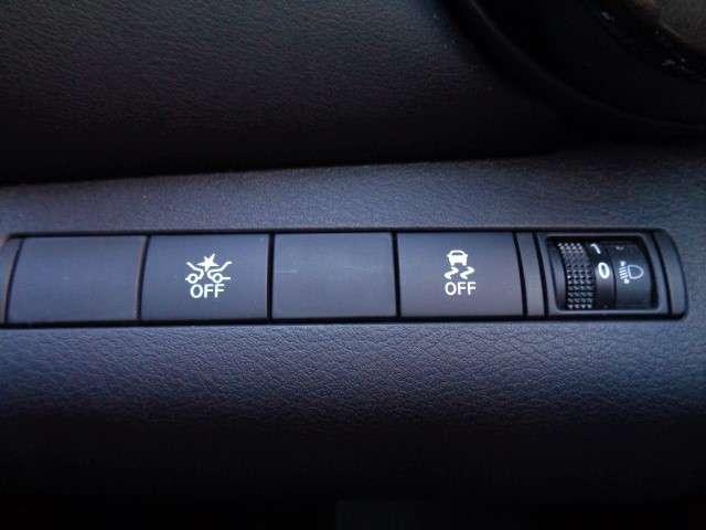 キックス １．２　Ｘ　（ｅ－ＰＯＷＥＲ）　プロパイロット　ＳＯＳコール　ドラレコ　セキュリティーアラーム　オートＬＥＤ　スマートキ　レーダーブレーキサポート　地デジフルセグ　Ｒカメラ　エアコン　レーンキープ　ワンオーナー車　エアバッグ　ＡＷ（13枚目）