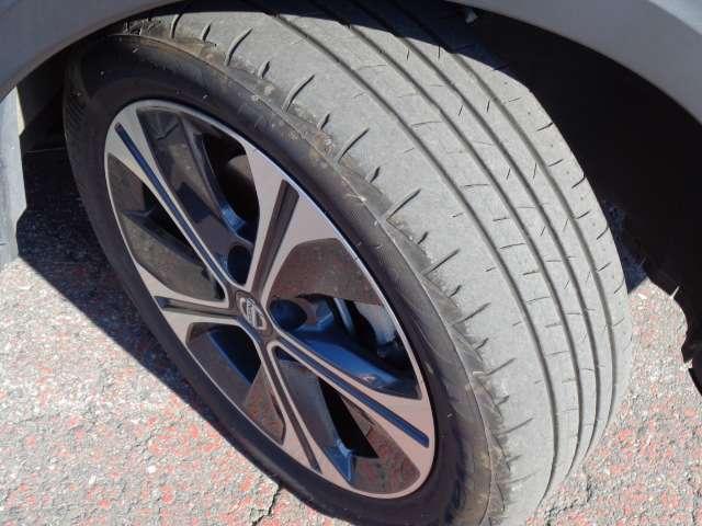 キックス １．２　Ｘ　（ｅ－ＰＯＷＥＲ）　プロパイロット　ＳＯＳコール　ドラレコ　セキュリティーアラーム　オートＬＥＤ　スマートキ　レーダーブレーキサポート　地デジフルセグ　Ｒカメラ　エアコン　レーンキープ　ワンオーナー車　エアバッグ　ＡＷ（19枚目）