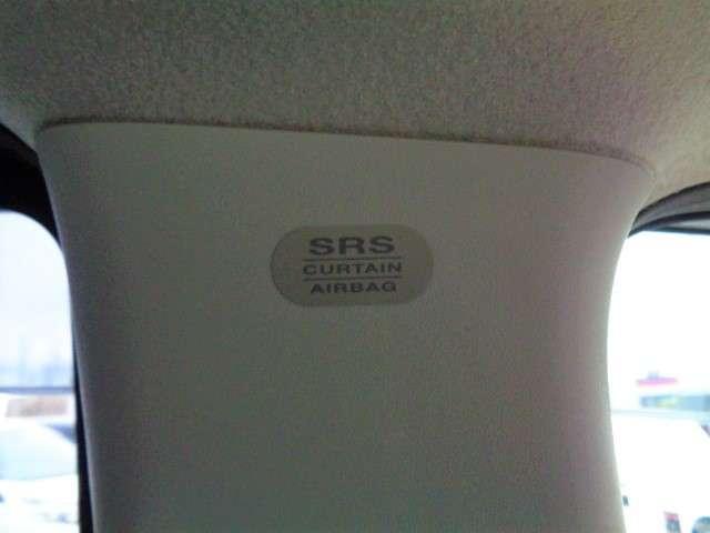 セレナ １．２　ｅ－ＰＯＷＥＲ　ハイウェイスター　Ｖ　後席モニター　プロパイロット　ドラレコ　スマートキープッシュスタート　左右パワースライドドア　エマージェンシーＢ　助手席エアバッグ　ＡＷ　ワンオーナー車　３列シート　ＥＴＣ車載器　ウォークスルー（45枚目）