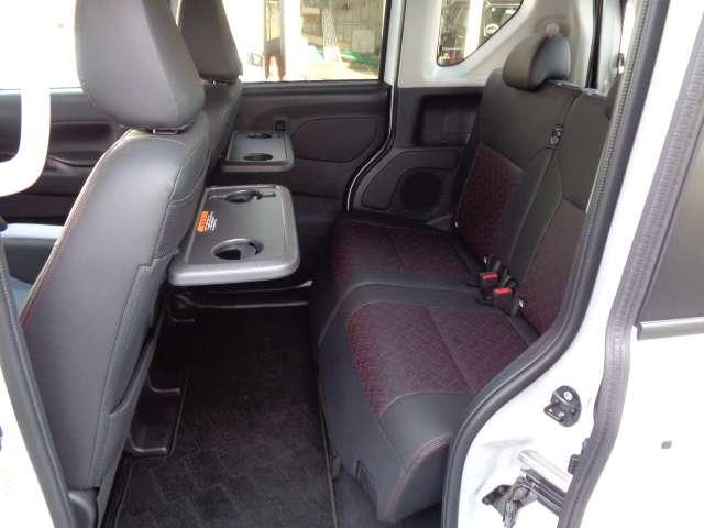 �u�f�B�[���[�͍����I�v�Ƃ����C���[�W���������ł����H���X�́A�����ԐłȂǂ̐ŋ�����Ȃ�u�@���p�v�Ȃǂ̏��o����܂߂����z�\���ɂĂ��Ԃ����Љ�Ă���܂��B���Ԃ̂��l�i�͑��z�Ŕ�ׂĂ݂Ă���������