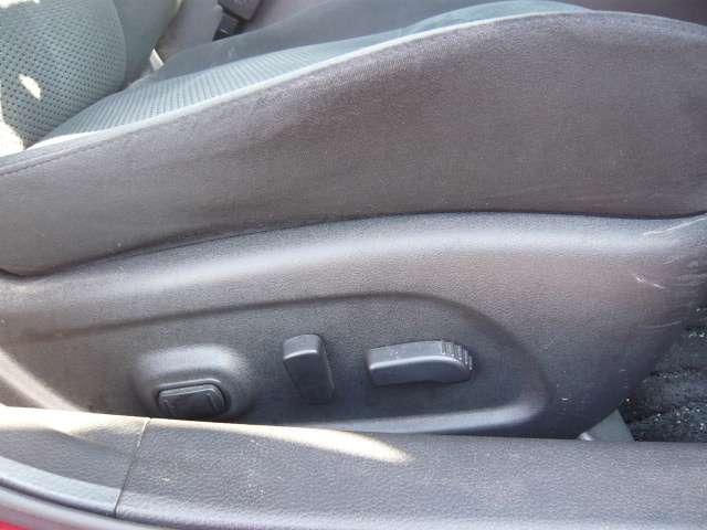 �O�ȃp���[�V�[�g�𑕔�